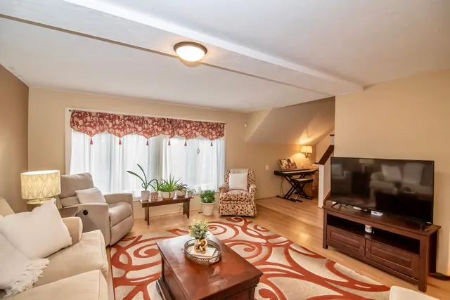 $349,000 | 5 Tsienneto Road, Unit 10, Derry, NH 03038