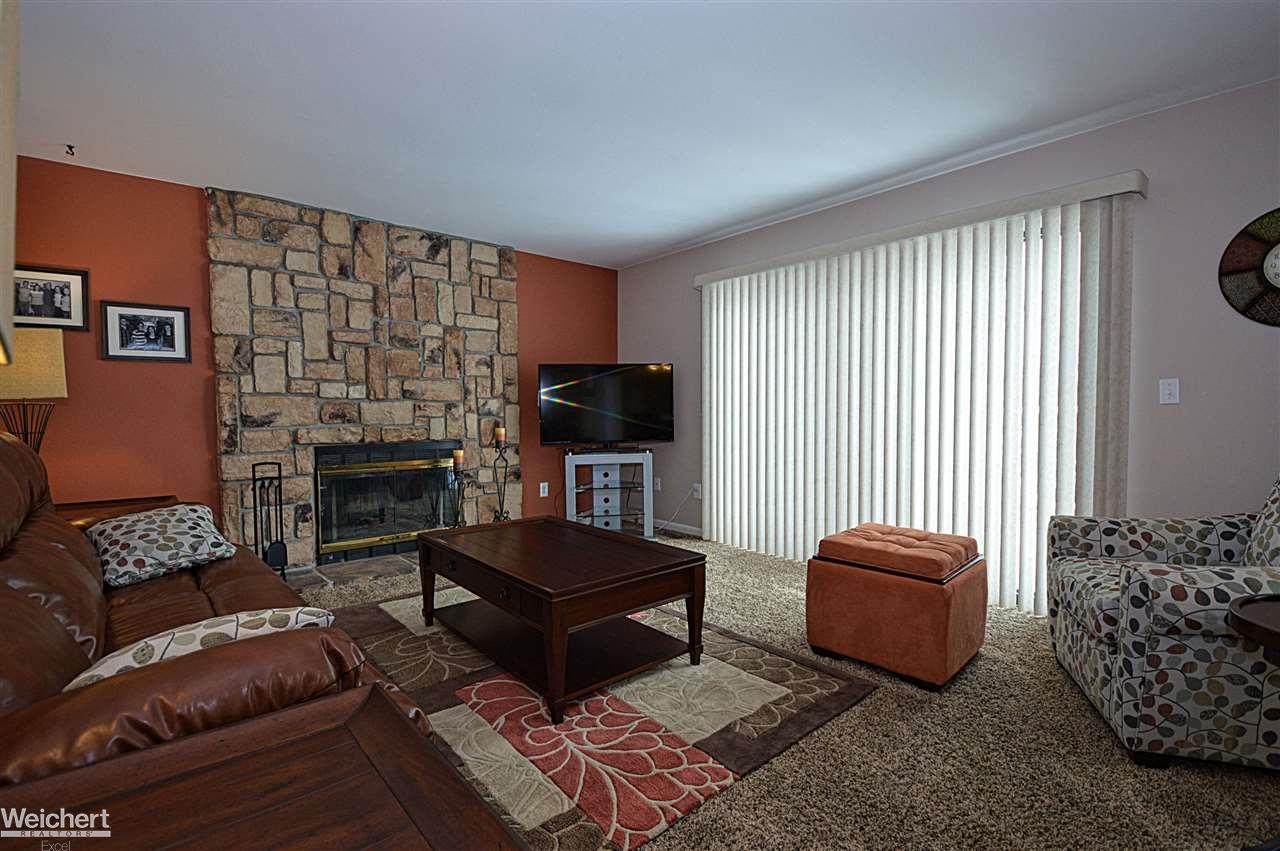 105 Arlington Drive Rochester, MI 48307 - Photo 25 of 68 31311941-24.JPG