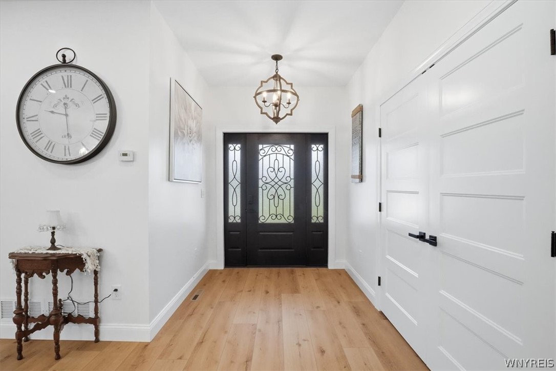5815 Robinson Road Lockport, NY 14094 - Photo 6 of 42 Gallery Image 6