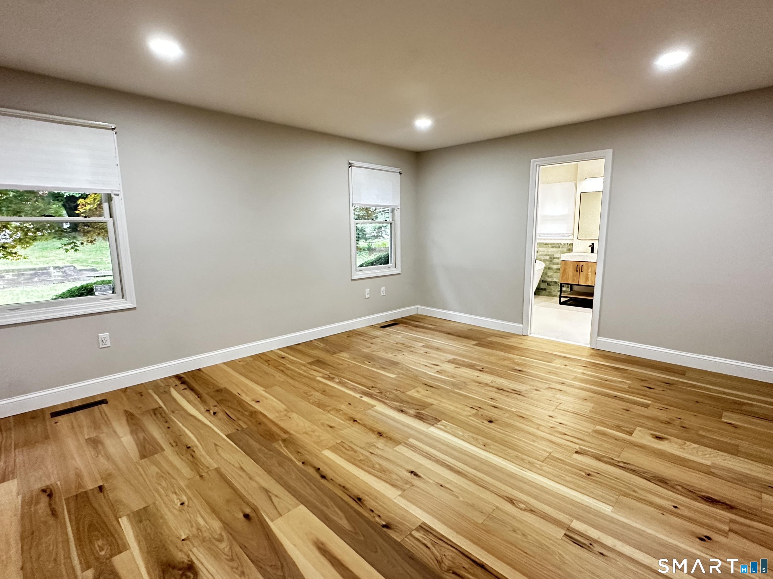 12 Canterbury Road, Unit 12 Hamden, CT 06514 - Photo 13 of 29 Gallery Image 13