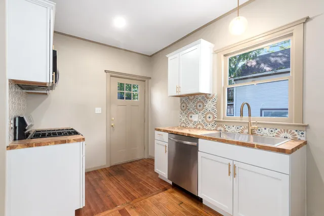 $414,900 | 70 Grand Avenue Northeast, Grand Rapids, MI 49503