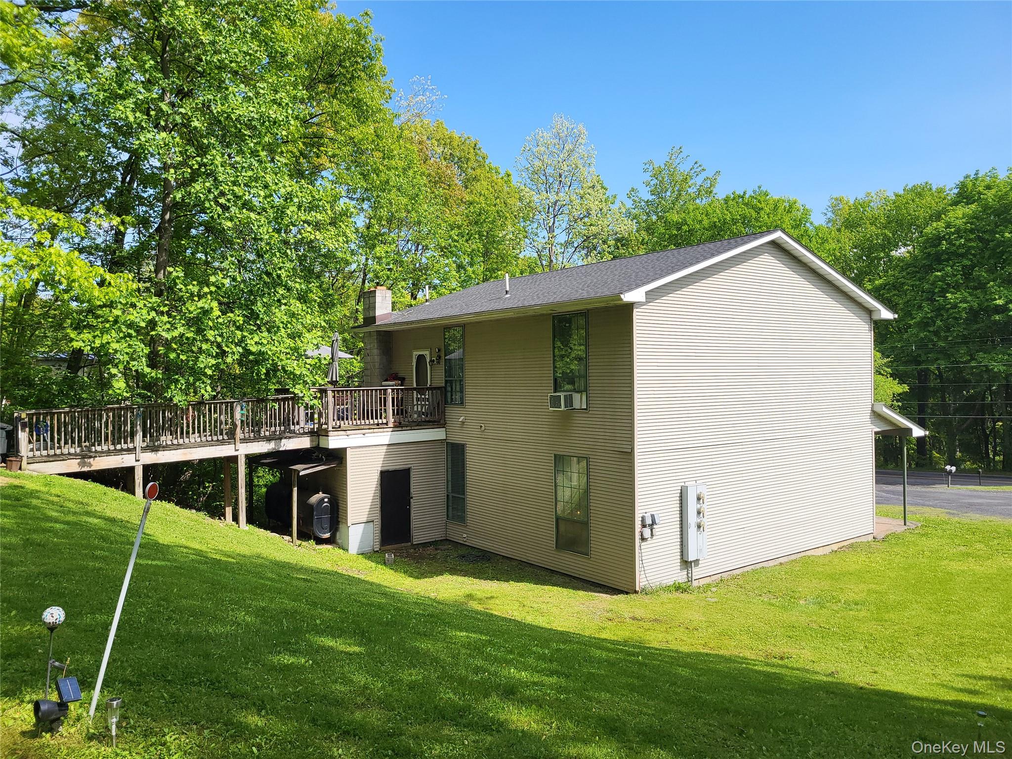 263 Riley Road New Windsor, NY 12553 - Photo 2 of 25