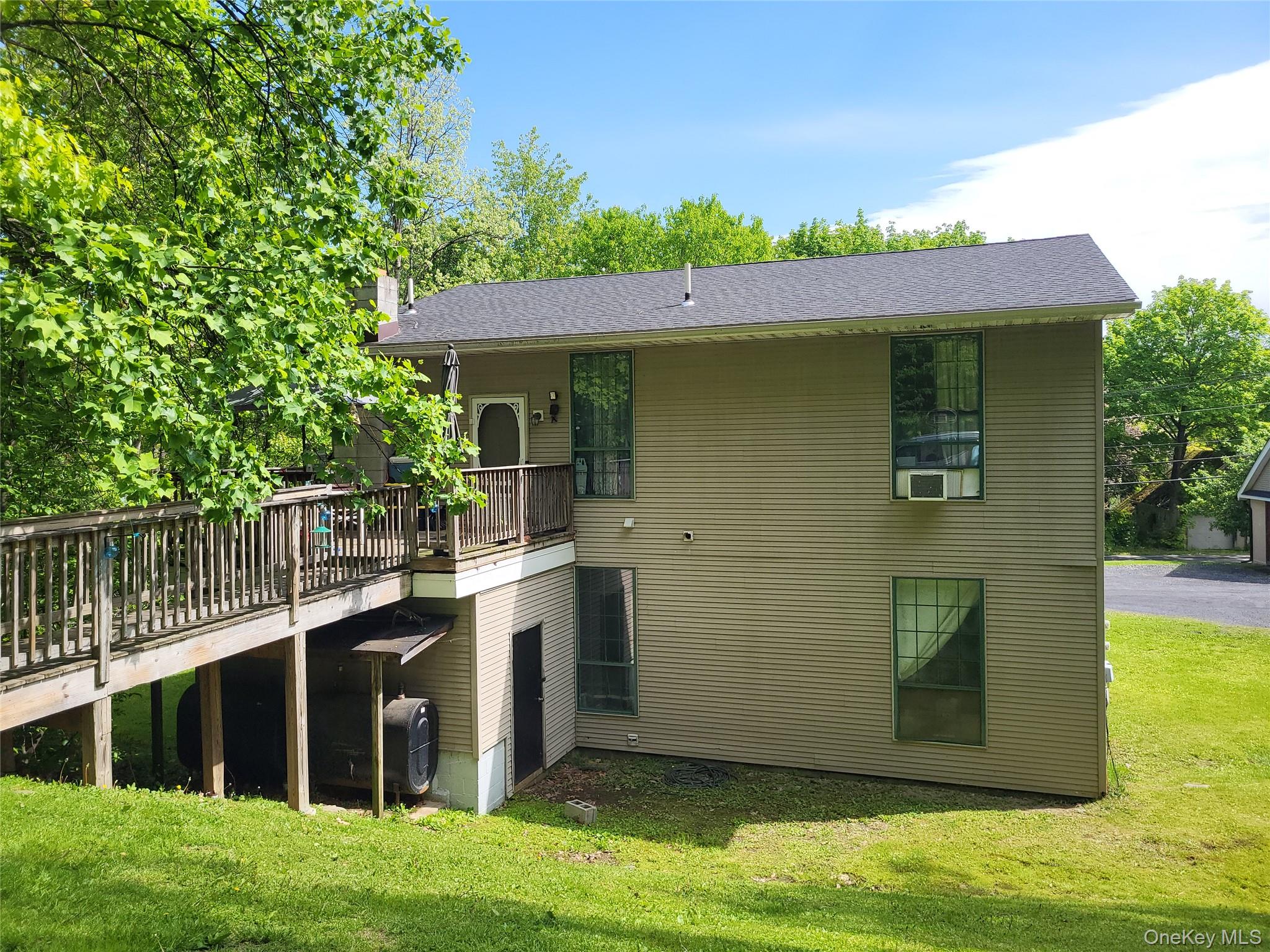 263 Riley Road New Windsor, NY 12553 - Photo 4 of 25