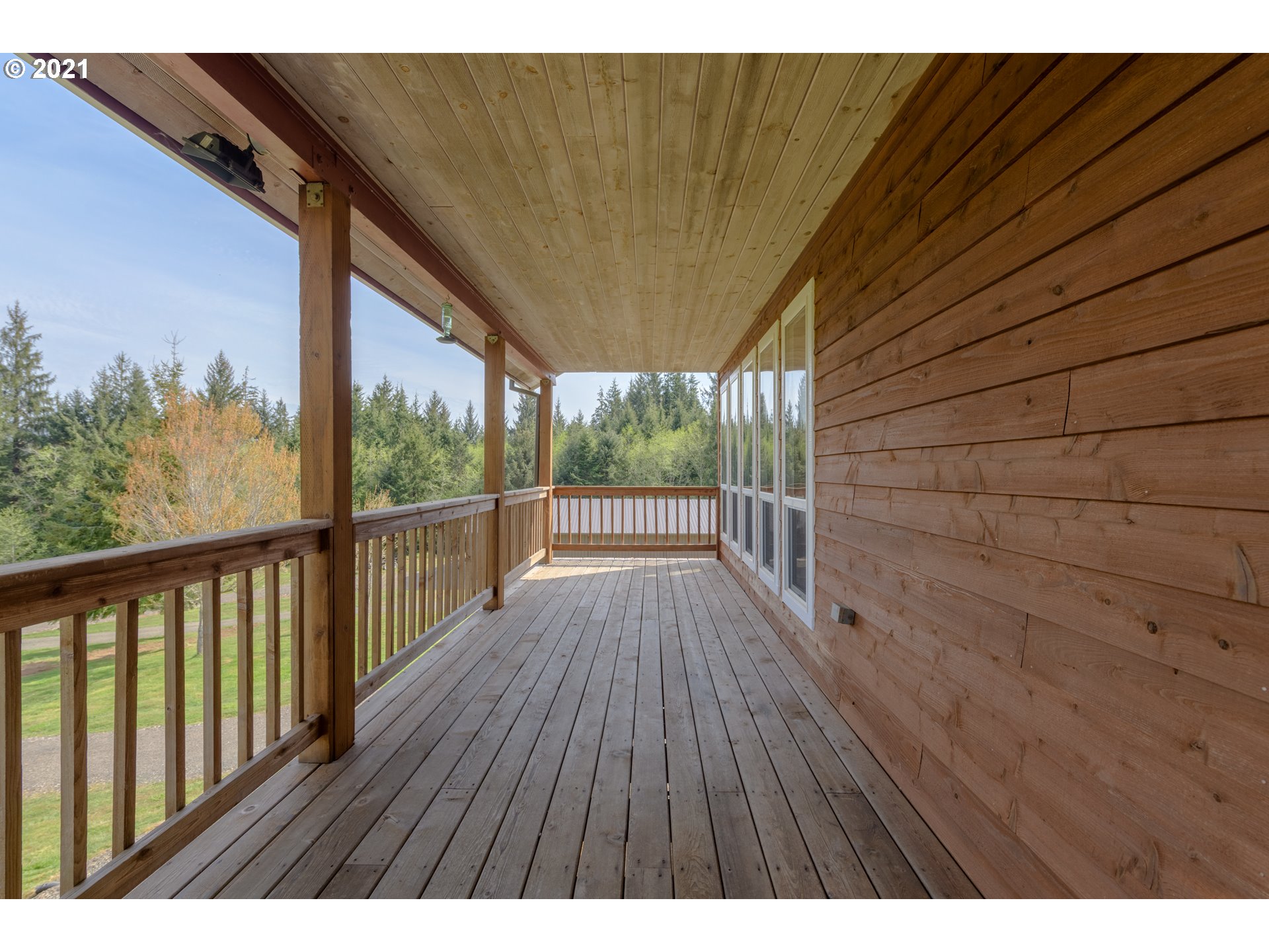 88834 Wadsworth Road Astoria, OR 97103 - Photo 3 of 27 Gallery Image 3