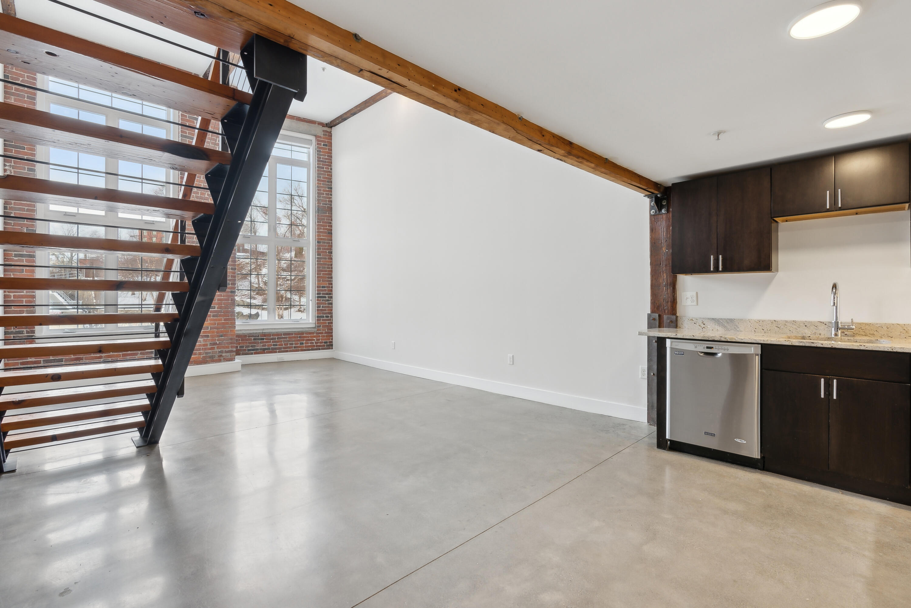 2 Main Street, Unit 35103 Biddeford, ME 04005 - Photo 11 of 50 Stunning Unit 35-109