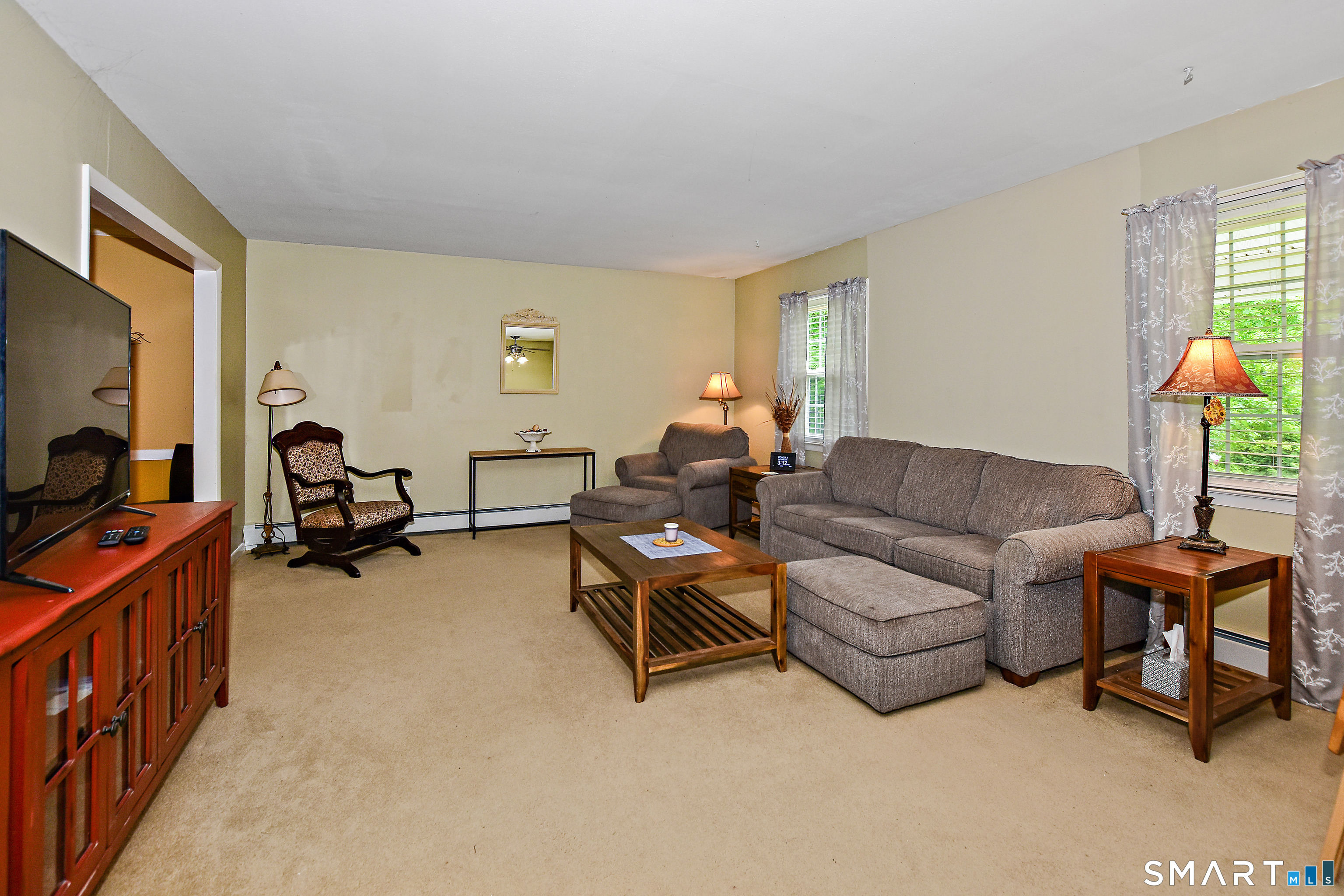 460 North Bigelow Road Hampton, CT 06247 - Photo 8 of 38 Main Floor