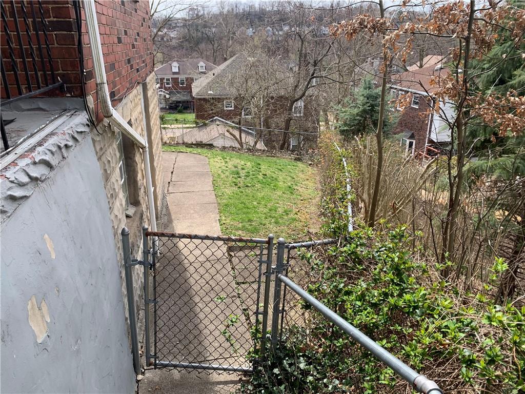5450 Covode Place, Unit 2 Pittsburgh, PA 15217 - Photo 2 of 16 a view of outdoor space and yard