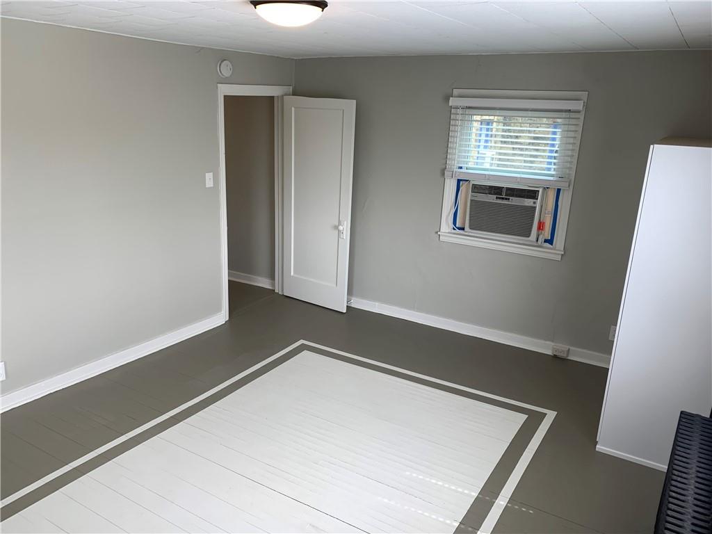 5450 Covode Place, Unit 2 Pittsburgh, PA 15217 - Photo 8 of 16 an entryway of a house with an empty room
