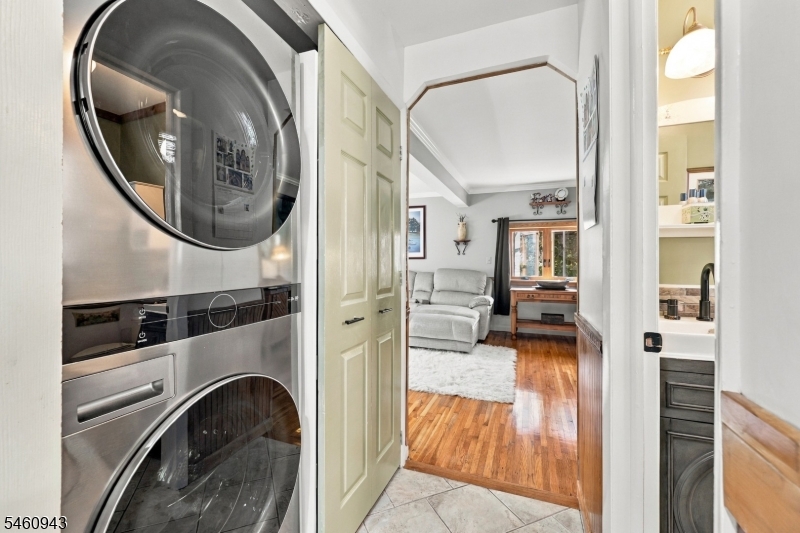 537 Wills Road Landing, NJ 07850 - Photo 16 of 39 Gallery Image 16