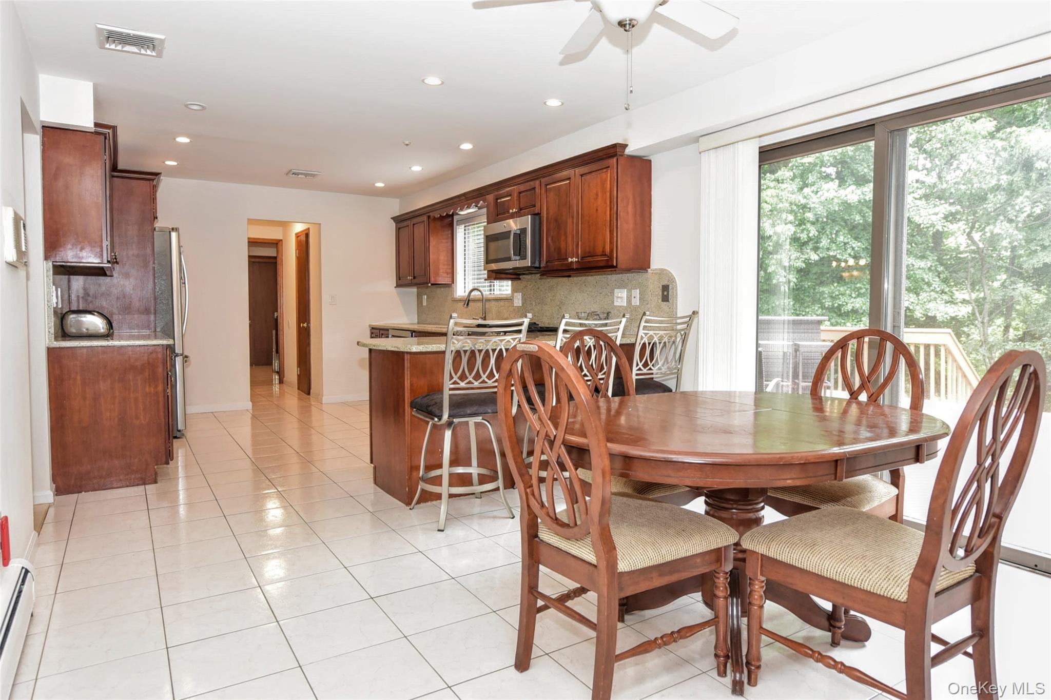 19 Church Road Monsey, NY 10952 - Photo 10 of 40 Spacious Eat-in kitchen
