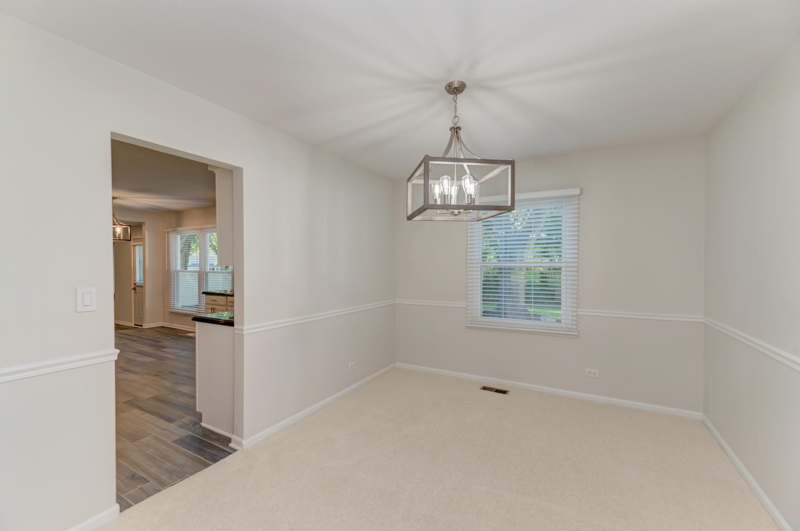 1249 Stonegate Road Naperville, IL 60540 - Photo 11 of 49