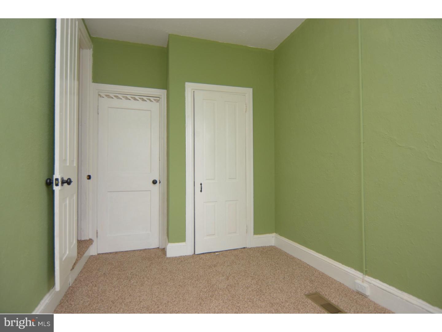 826 Locust Street Reading, PA 19604 - Photo 13 of 20 Gallery Image 13