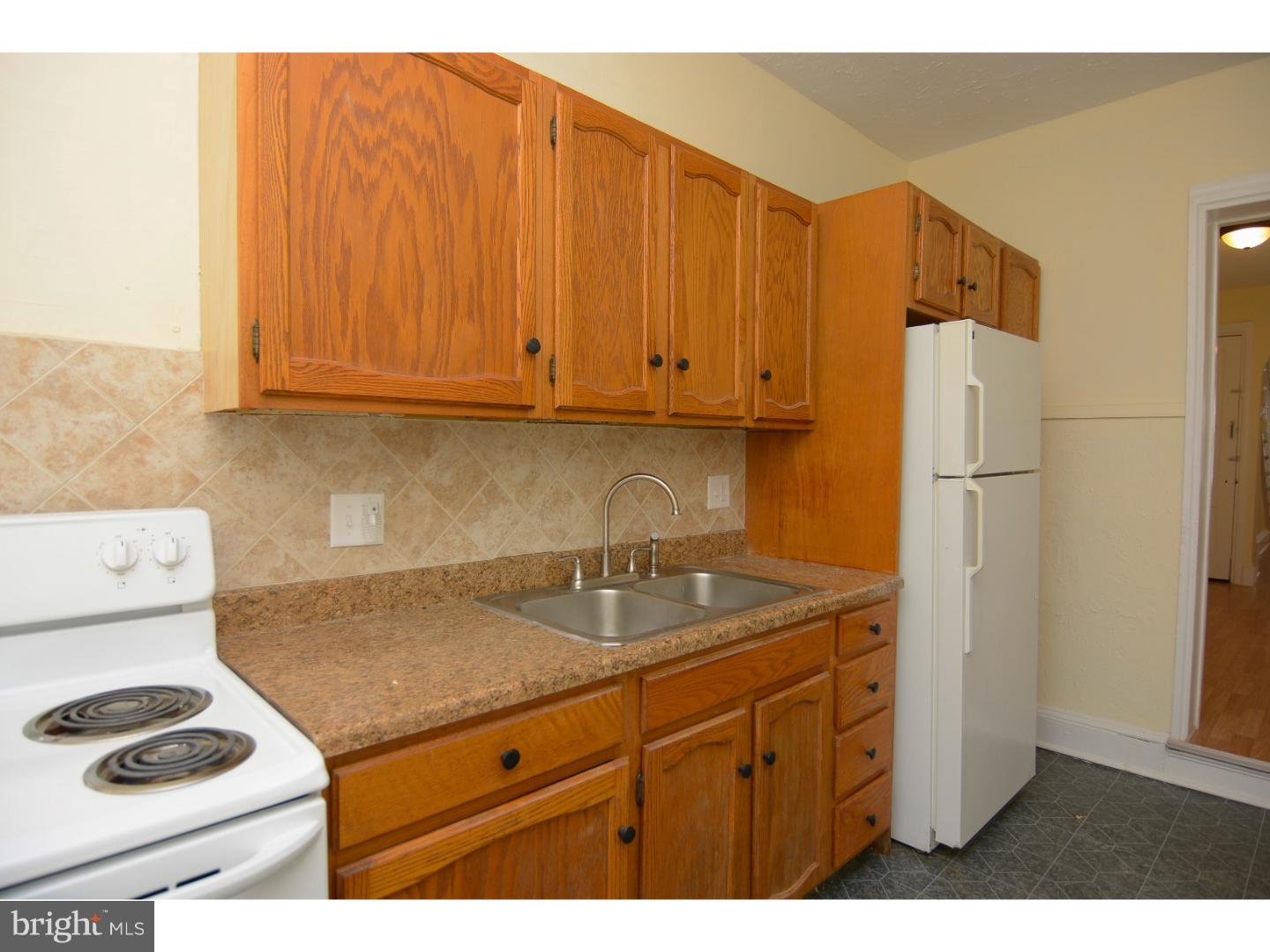 826 Locust Street Reading, PA 19604 - Photo 7 of 20 Gallery Image 7
