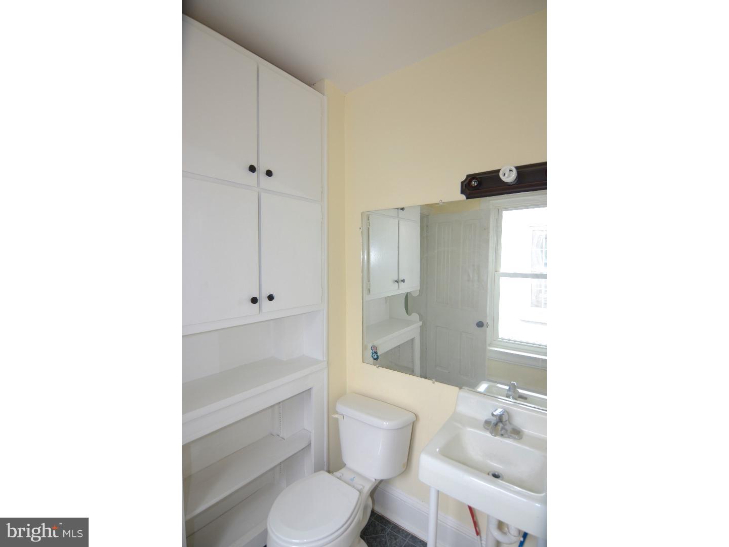 826 Locust Street Reading, PA 19604 - Photo 10 of 20 Gallery Image 10