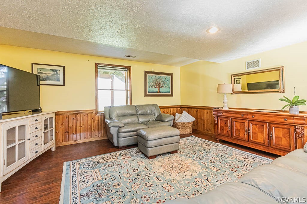 1651 Giles Bridge Road Powhatan, VA 23139 - Photo 15 of 49 Gallery Image 15