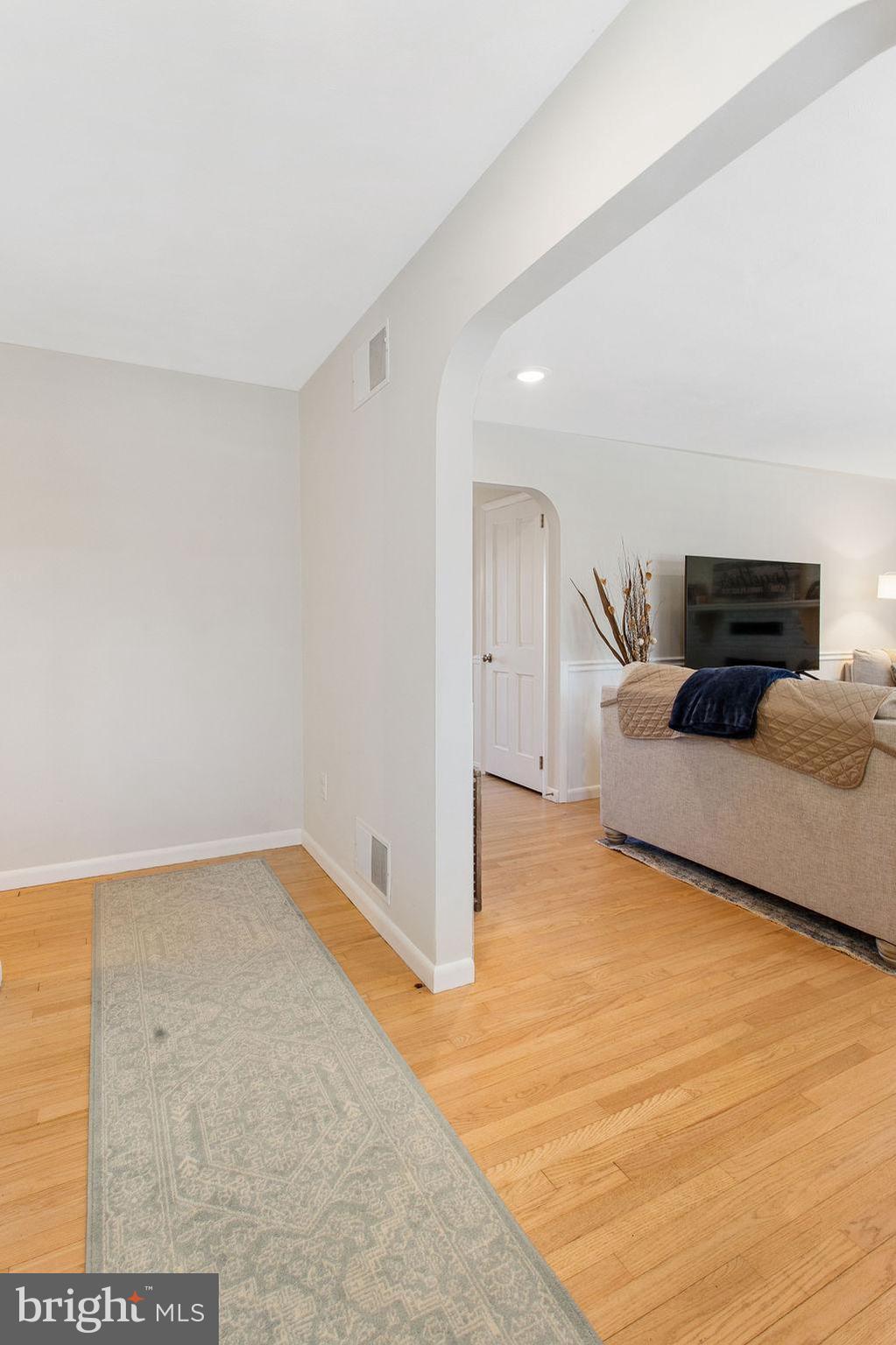 2970 Baltimore Pike Hanover, PA 17331 - Photo 7 of 30 a view of a livingroom with furniture