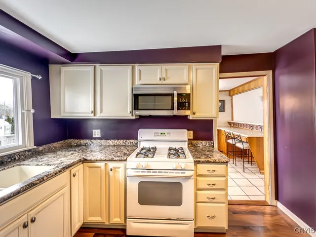 $189,000 | 104 Westview Avenue, Salina, NY 13208