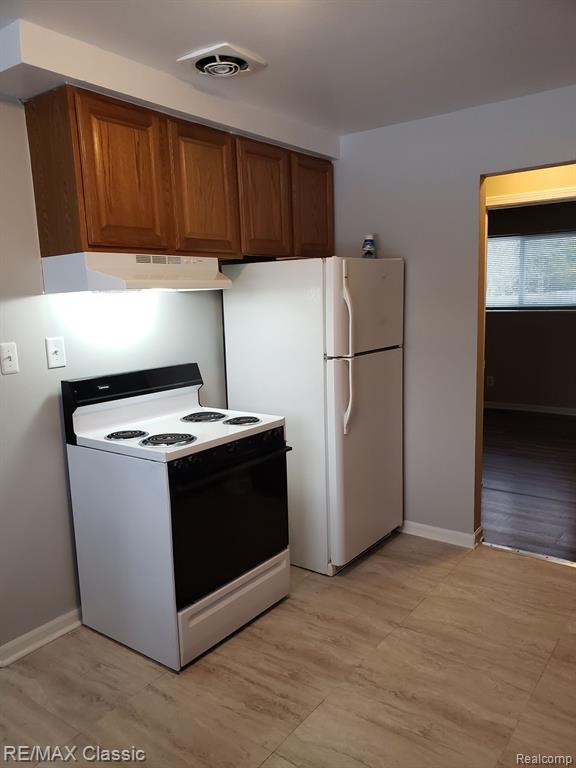 51116 Fairchild Road New Baltimore, MI 48051 - Photo 4 of 26