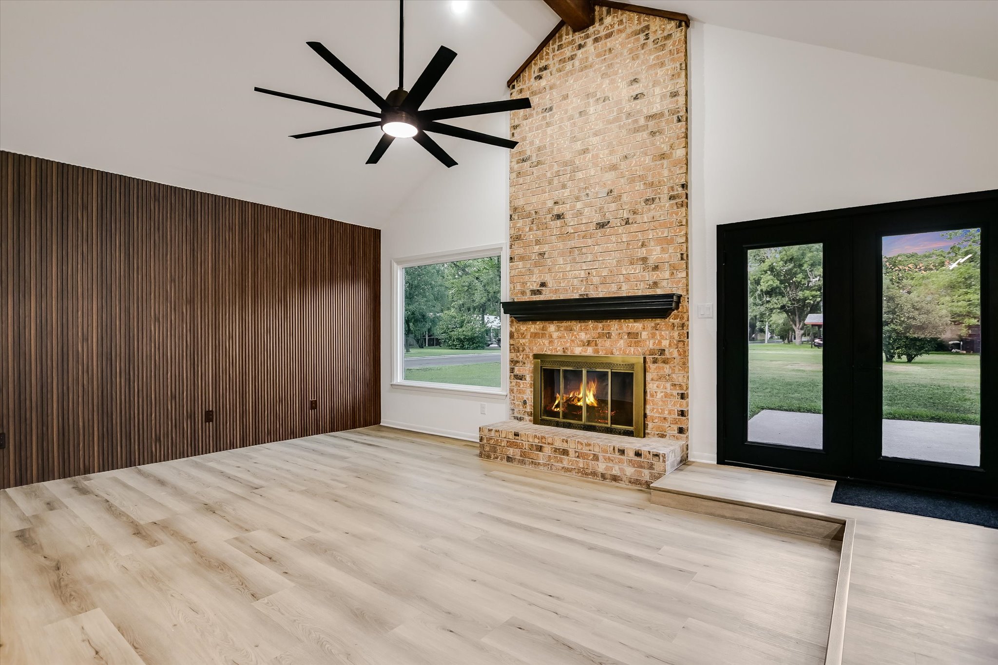 503 Elm Street Bastrop, TX 78602 - Photo 2 of 27 Great Room
