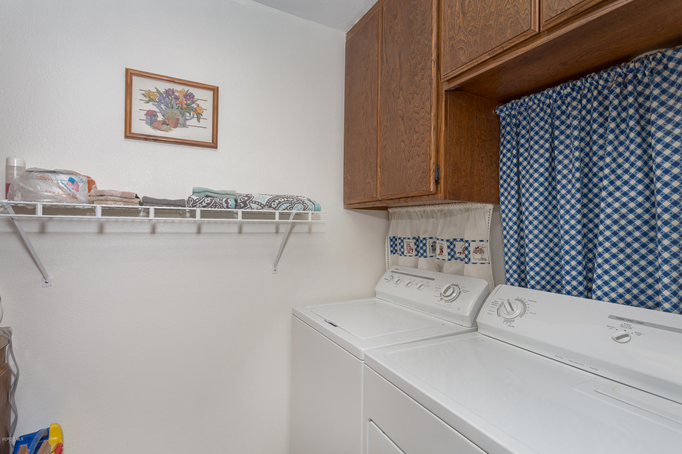 6295 Caroline Avenue Simi Valley, CA 93063 - Photo 21 of 27