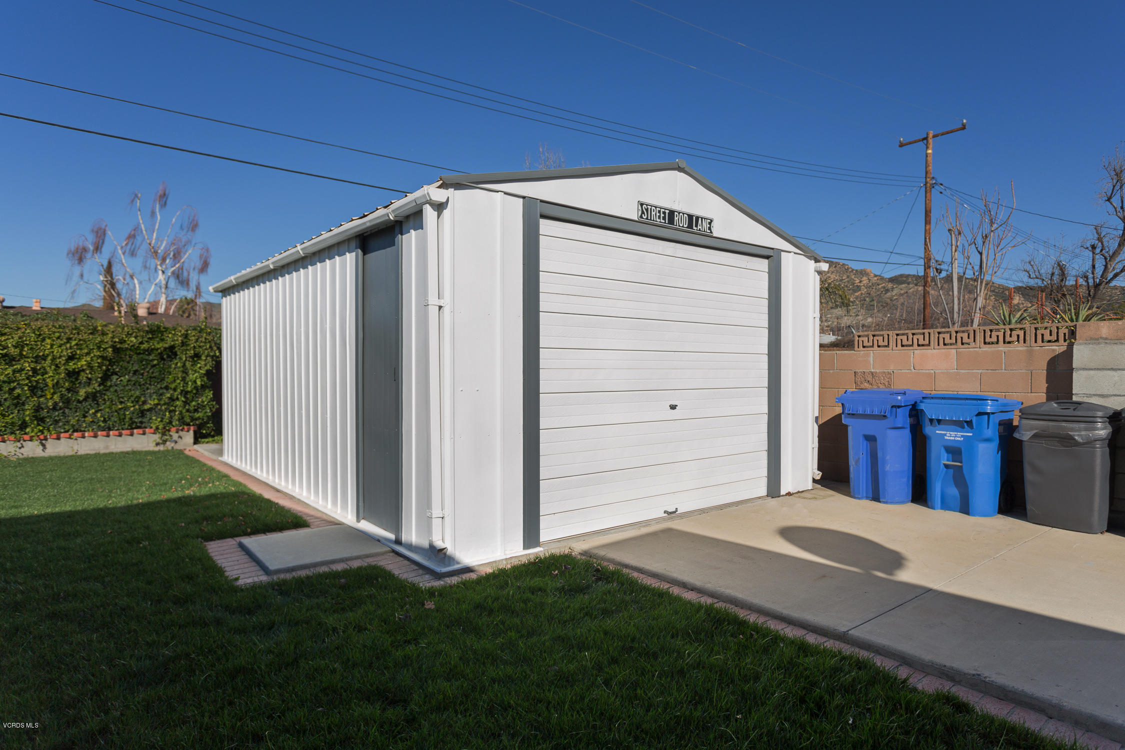 6295 Caroline Avenue Simi Valley, CA 93063 - Photo 26 of 27 a view of a backyard of the house