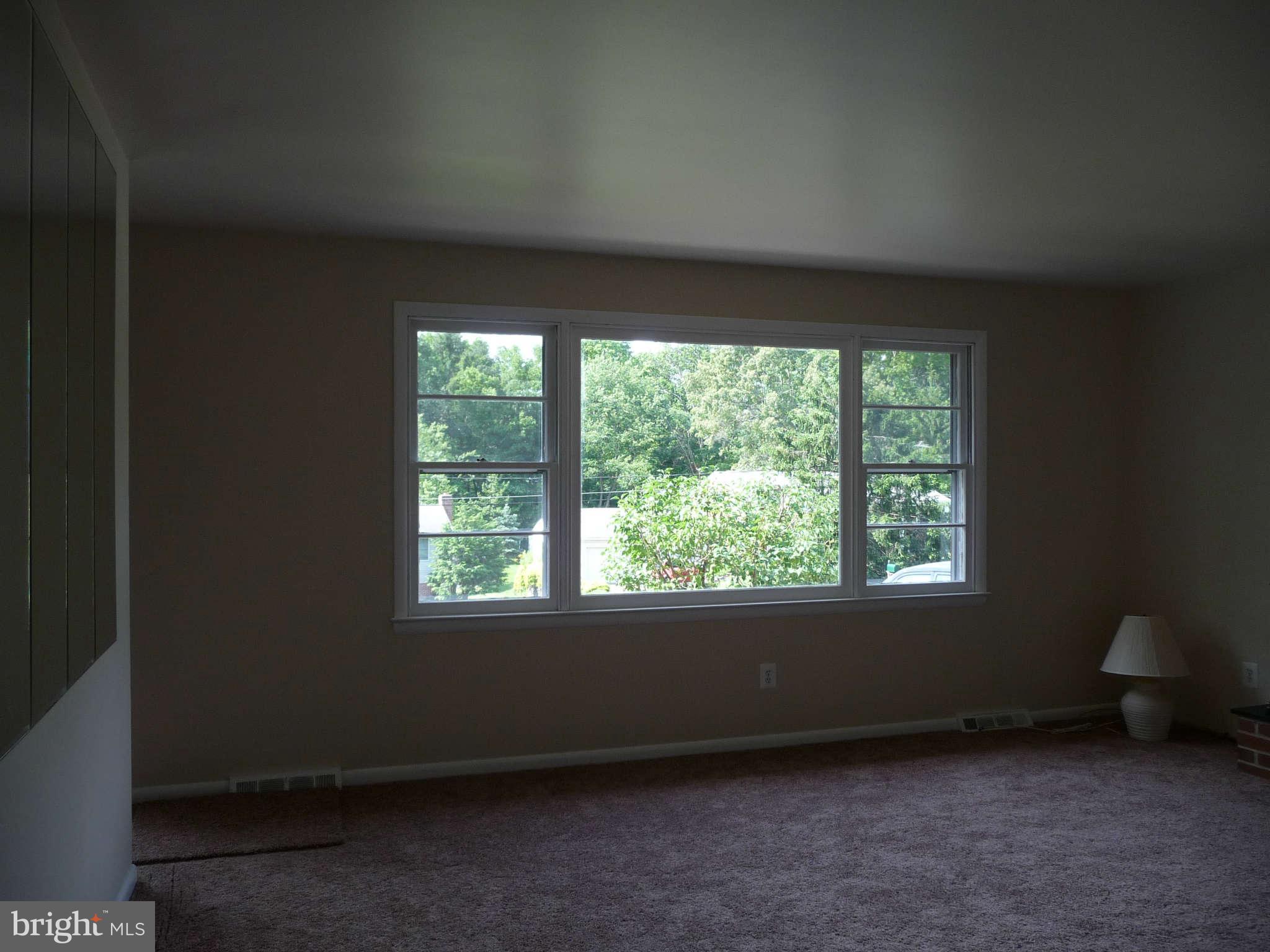 1014 Hanson Road, Unit EXT Joppa, MD 21085 - Photo 13 of 20 Living Room