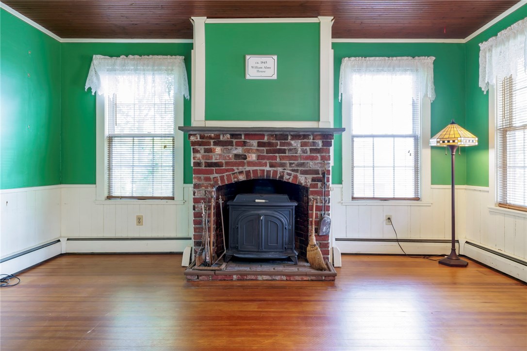 204 Stafford Road Tiverton, RI 02878 - Photo 8 of 28 Gallery Image 8