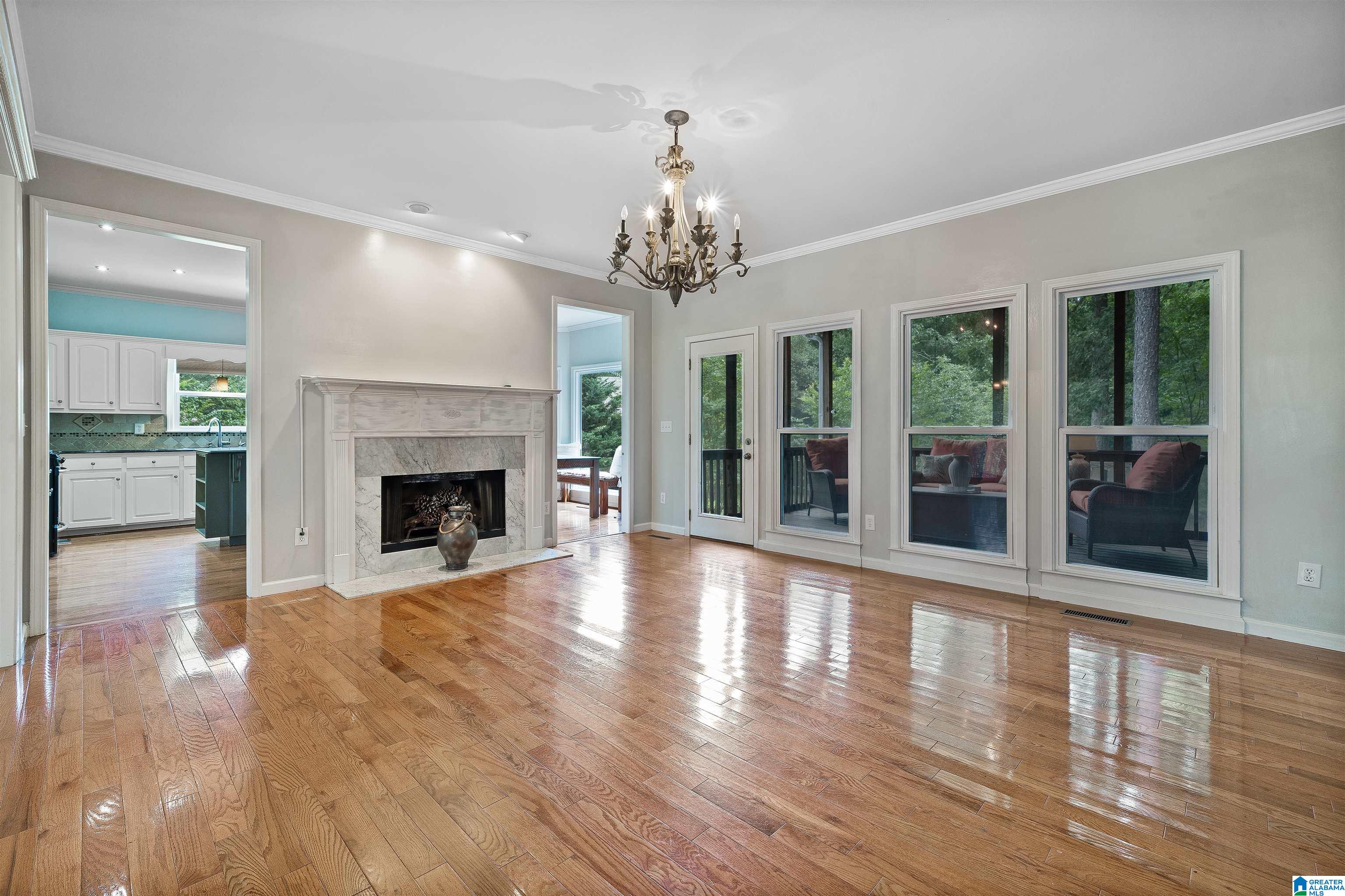 127 Kentwood Trail Alabaster, AL 35007 - Photo 5 of 53