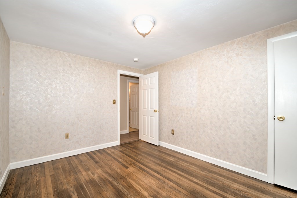 16 Perry Street Danvers, MA 01923 - Photo 22 of 30