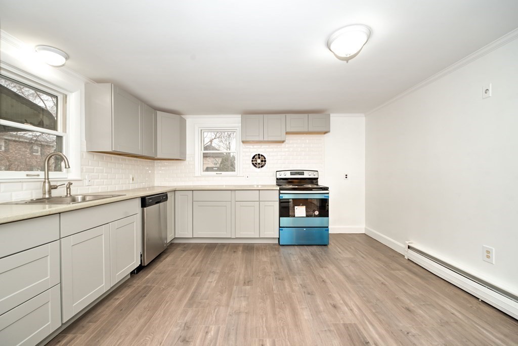 16 Perry Street Danvers, MA 01923 - Photo 5 of 30