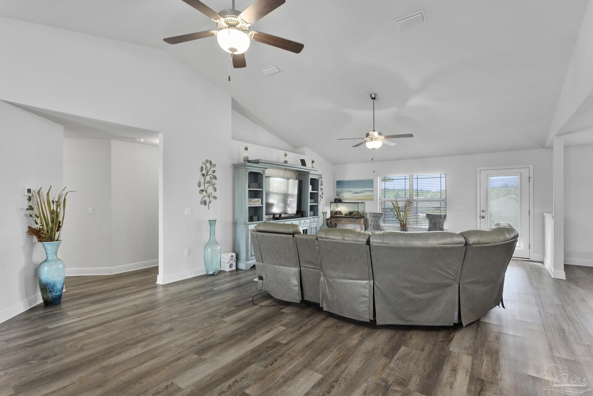 4847 Legacy Street Milton, FL 32570 - Photo 8 of 31