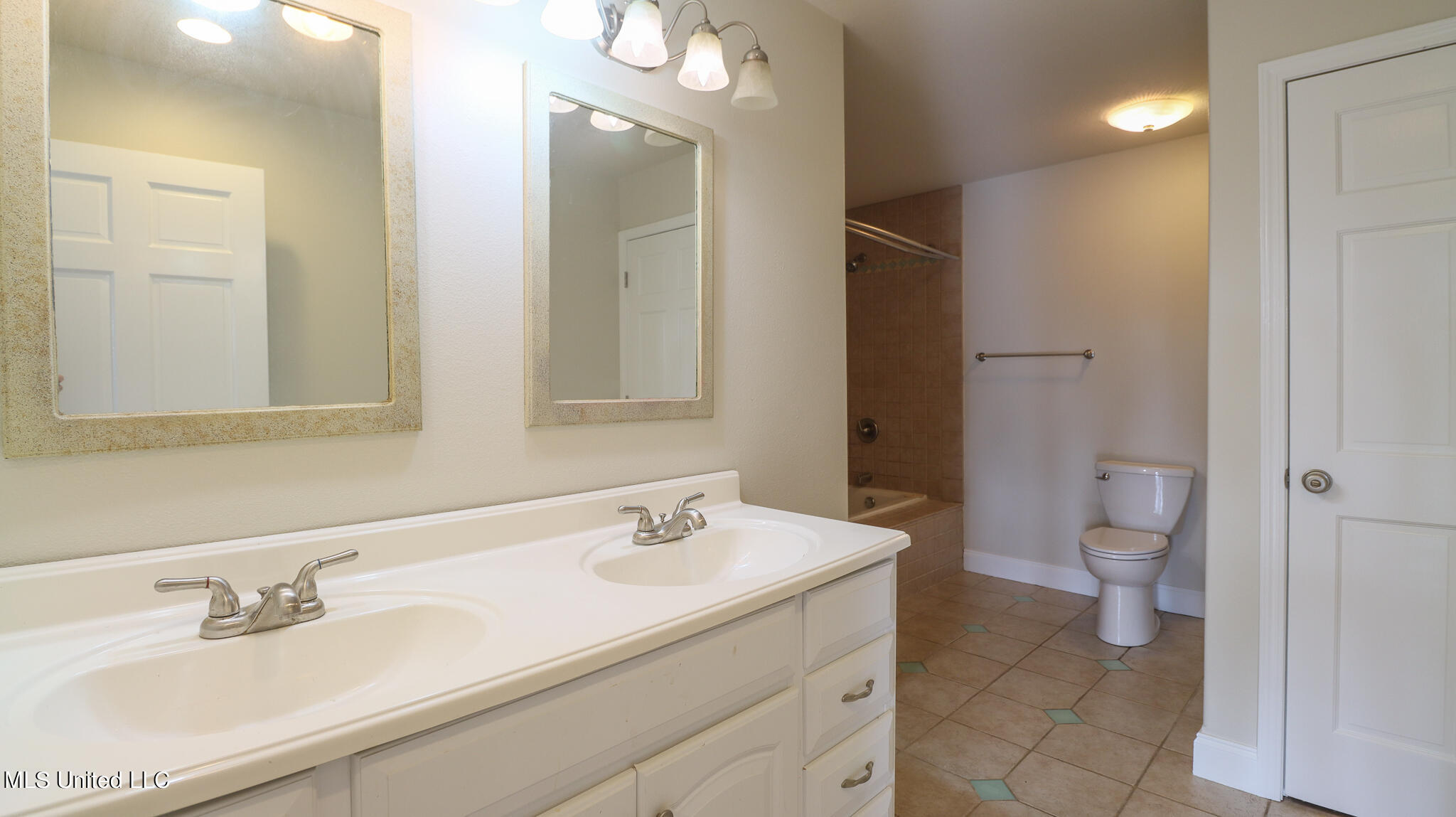 102 Timber Ridge Boulevard Pass Christian, MS 39571 - Photo 28 of 38 102 Timber Ridge-4524