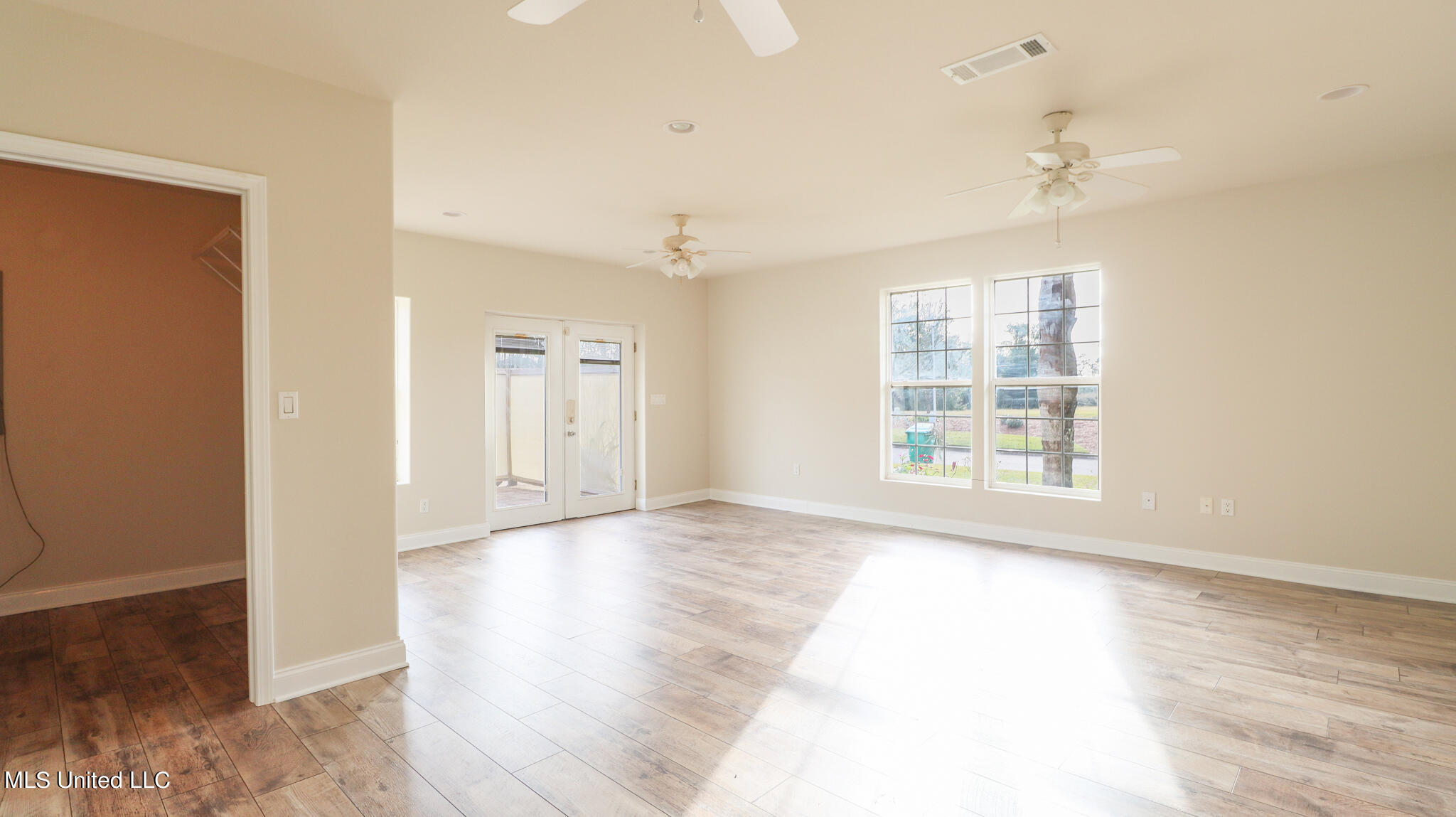 102 Timber Ridge Boulevard Pass Christian, MS 39571 - Photo 29 of 38 102 Timber Ridge-4526