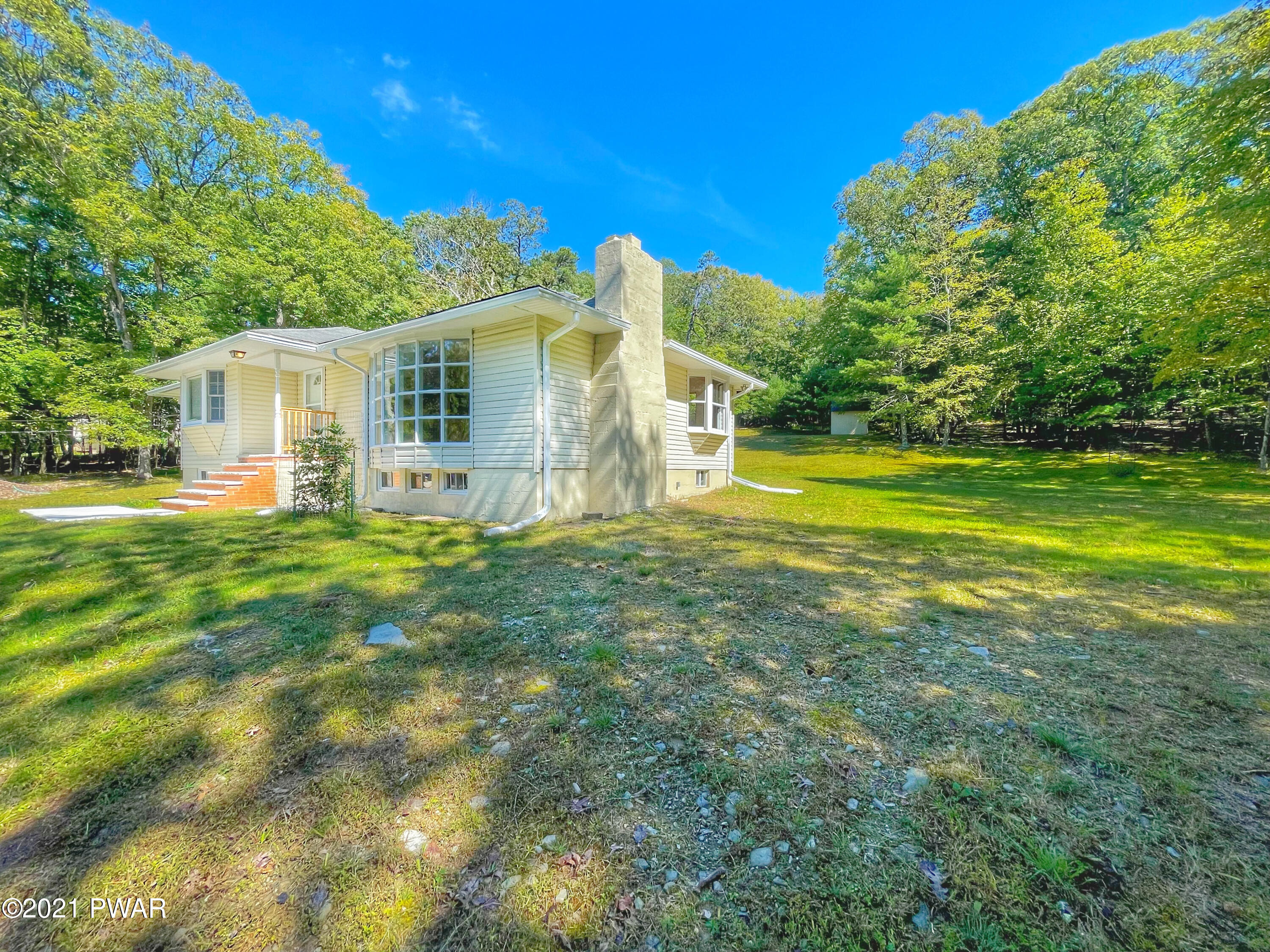 170 Husson Road Milford, PA 18337 - Photo 4 of 28 04