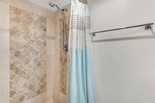 $2,500 | 129 South Golfview Road, Unit 4, Lake Worth Beach, FL 33460