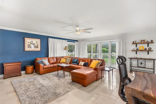 $2,500 | 129 South Golfview Road, Unit 4, Lake Worth Beach, FL 33460