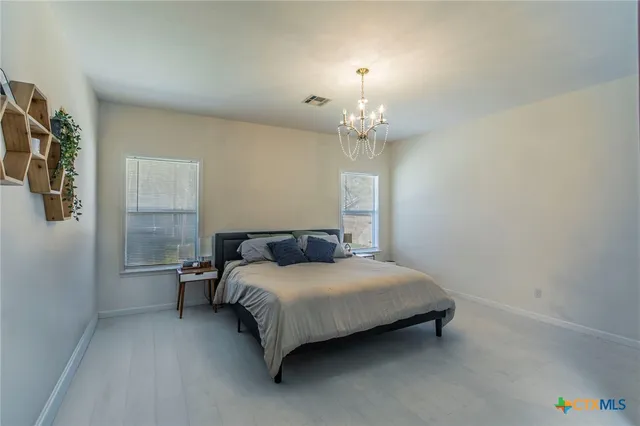 $459,000 | 700 Arrowhead Drive, Salado, TX 76571