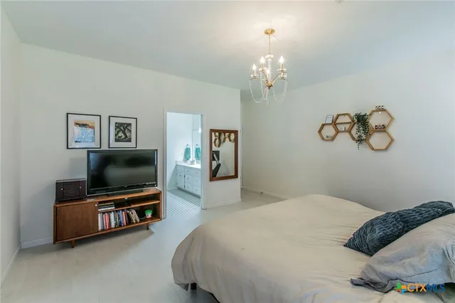 $459,000 | 700 Arrowhead Drive, Salado, TX 76571