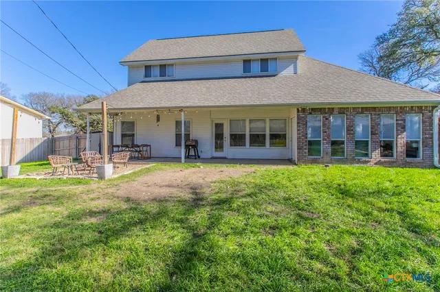 $459,000 | 700 Arrowhead Drive, Salado, TX 76571