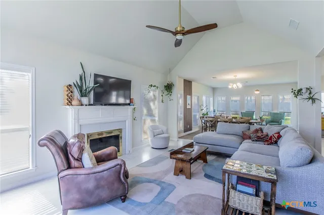 $459,000 | 700 Arrowhead Drive, Salado, TX 76571