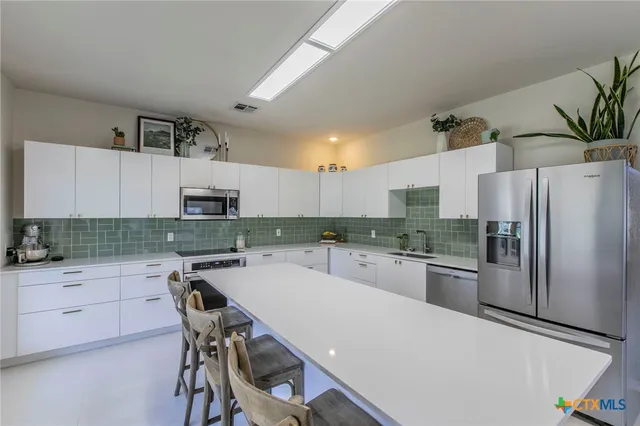 $459,000 | 700 Arrowhead Drive, Salado, TX 76571