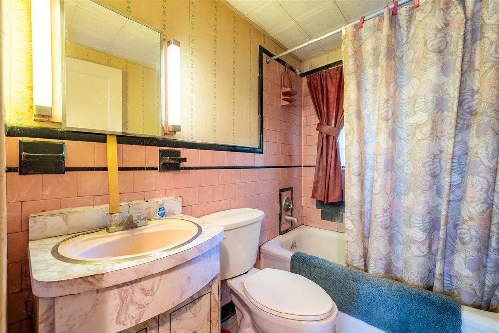 30 MacDonald Street Boston, MA 02136 - Photo 11 of 39