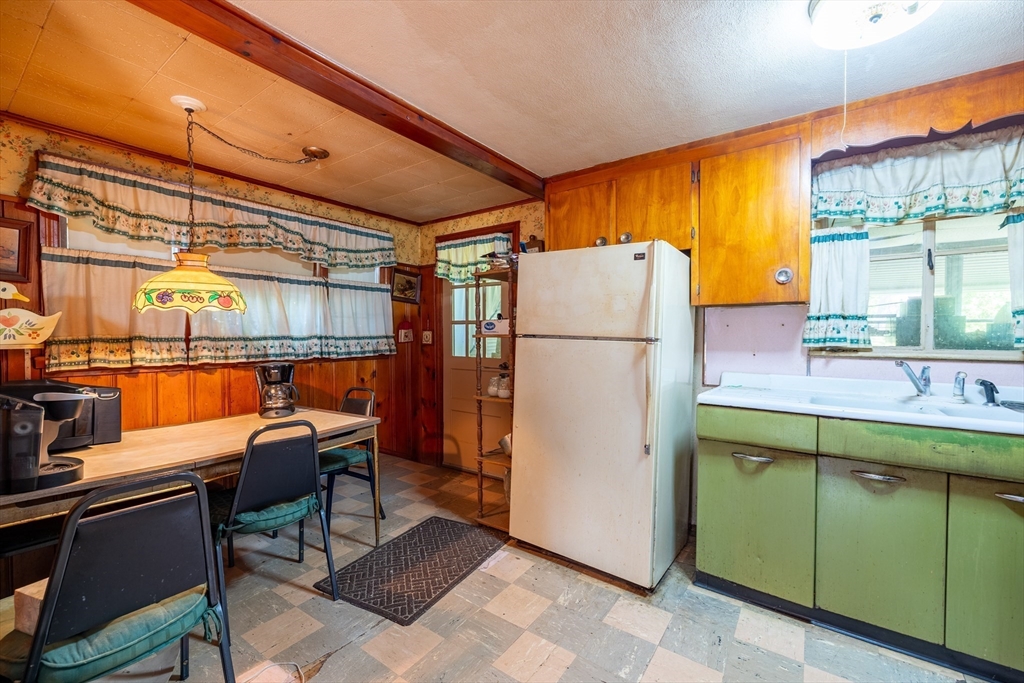 30 MacDonald Street Boston, MA 02136 - Photo 6 of 39