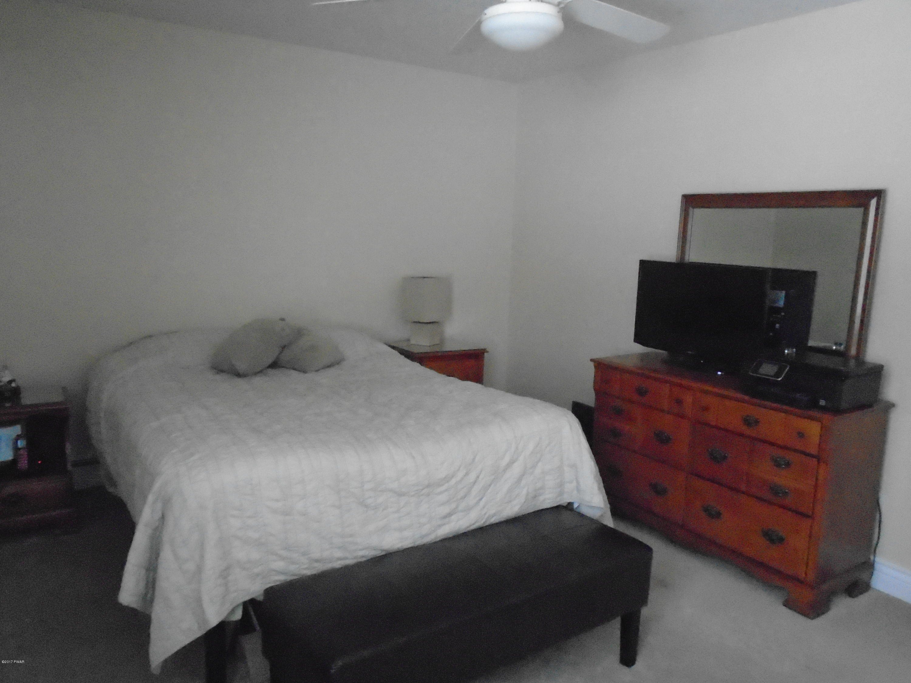 369 Cummins Hill Road Milford, PA 18337 - Photo 13 of 35