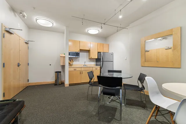 $184,500 | 270 4th Street East, Unit 203, St. Paul, MN 55101