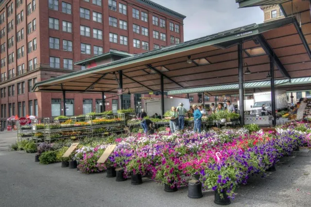 $184,500 | 270 4th Street East, Unit 203, St. Paul, MN 55101