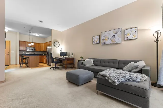 $184,500 | 270 4th Street East, Unit 203, St. Paul, MN 55101