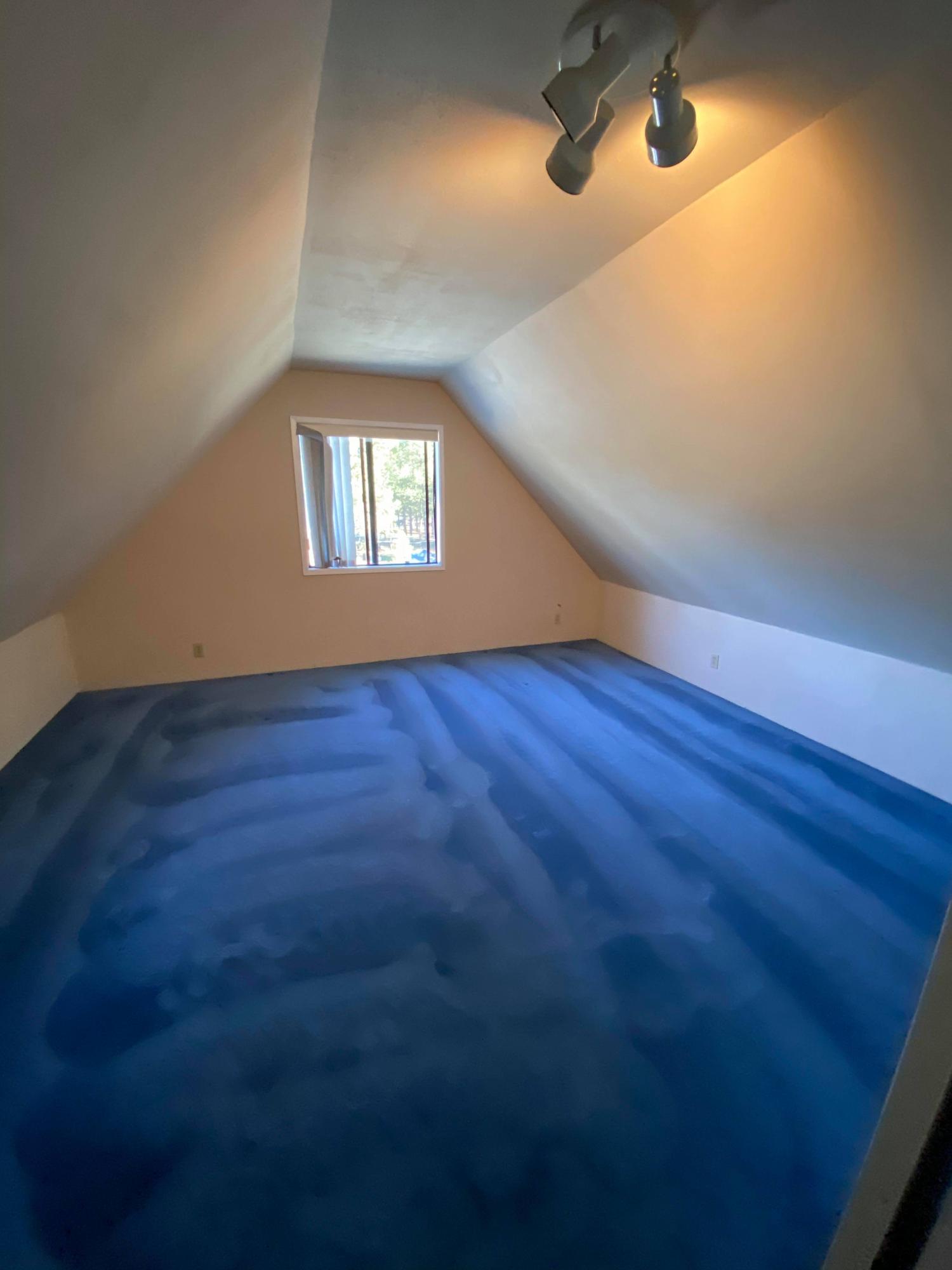 53421 Deep Woods Road La Pine, OR 97739 - Photo 18 of 33 Upstairs bedroom