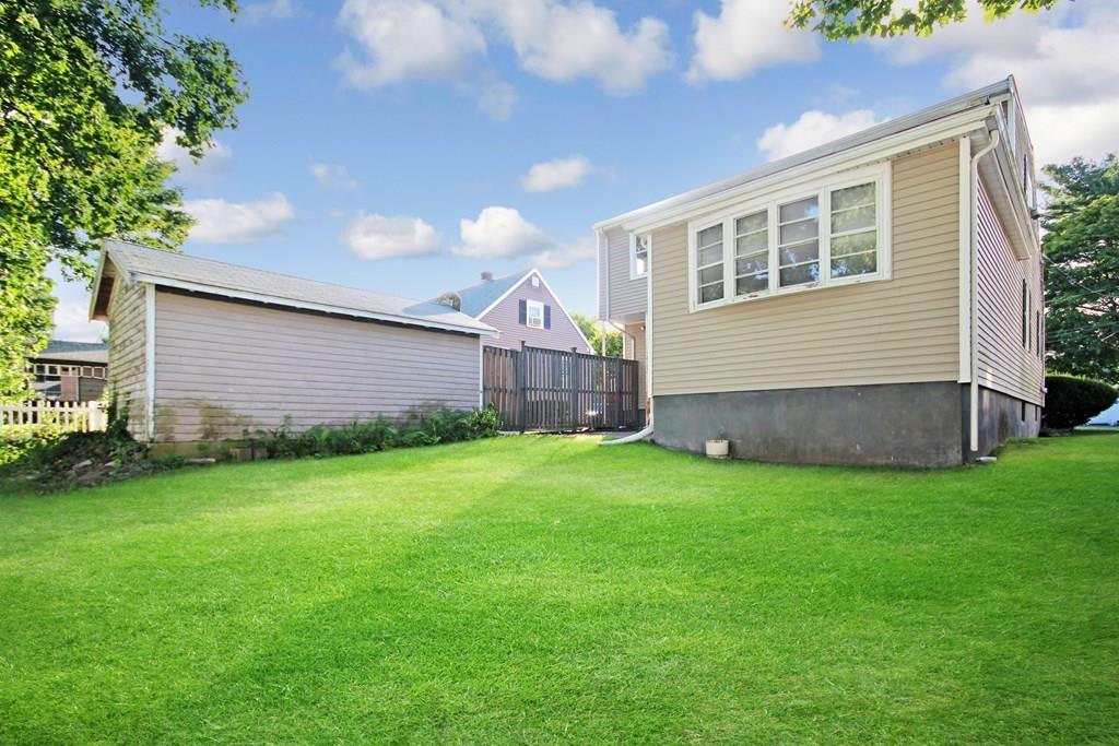26 Brandley Road Watertown, MA 02472 - Photo 6 of 30 Gallery Image 6