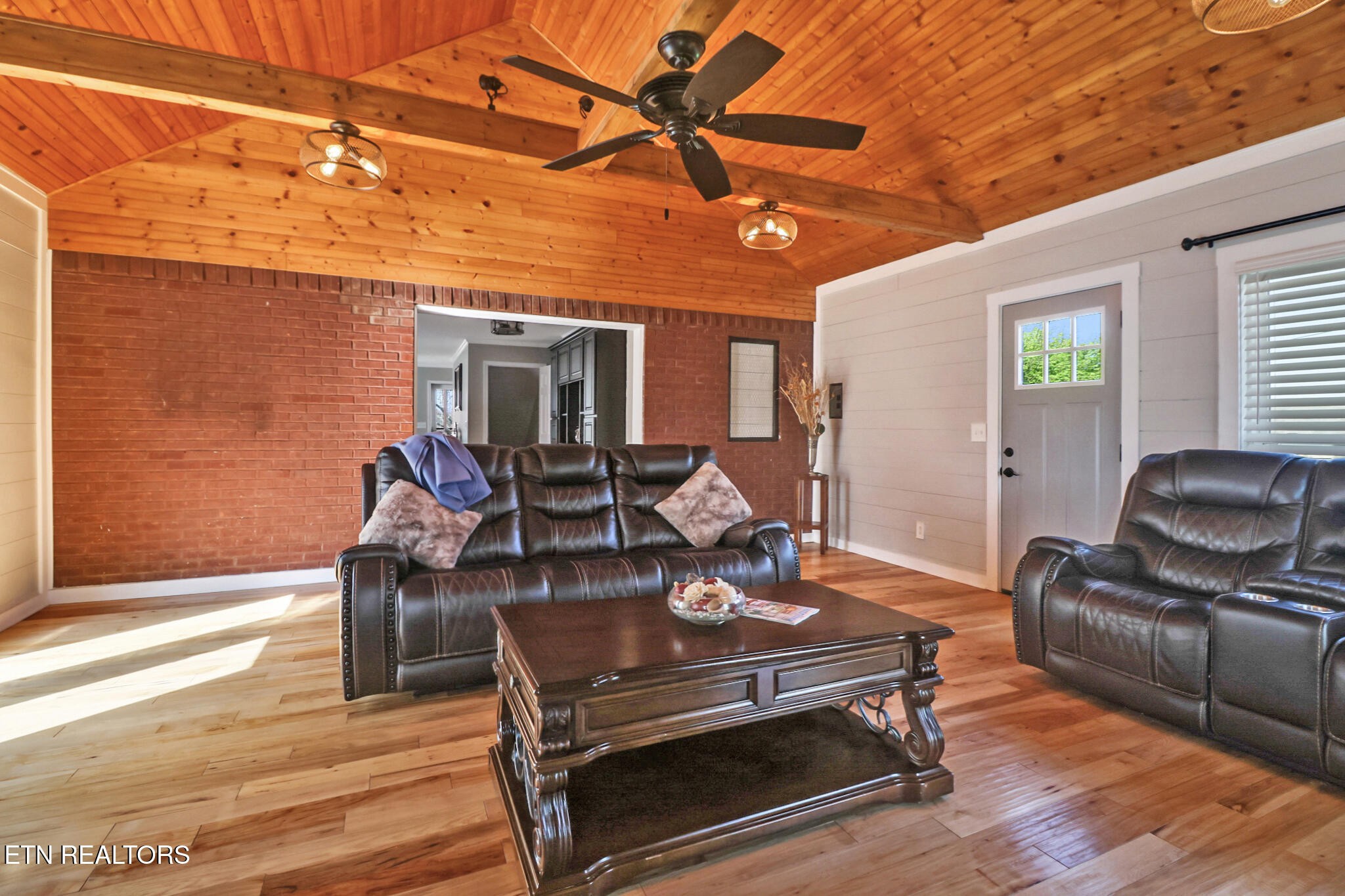 254 Sherwood Forest Road Livingston, TN 38570 - Photo 11 of 51